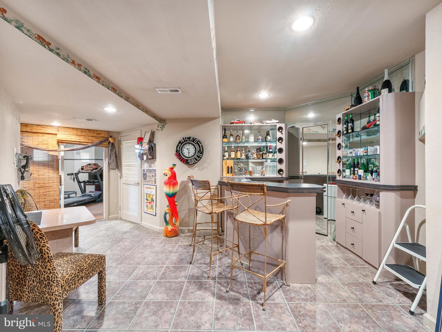 28 Vanessa Ct
