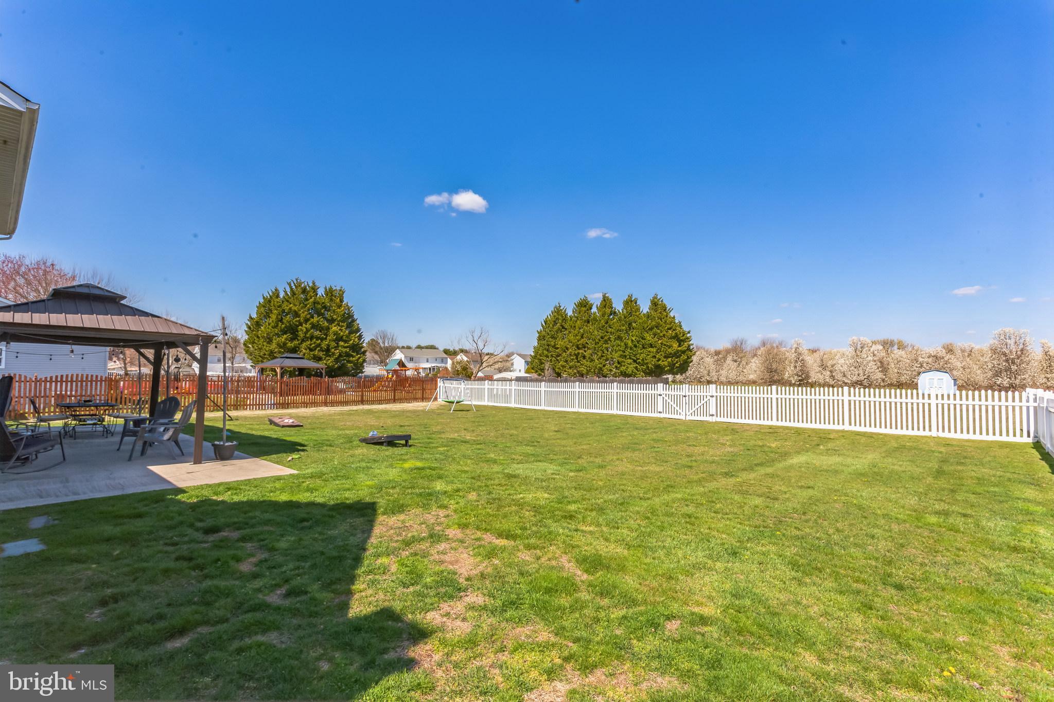62 Appletree Ln