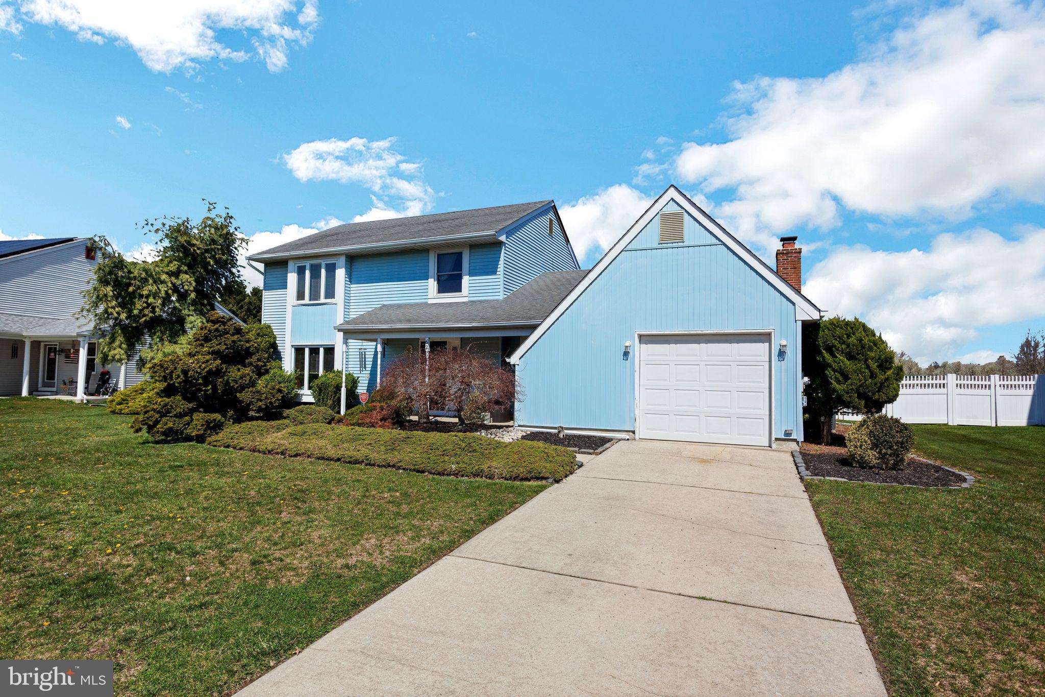 62 Appletree Ln