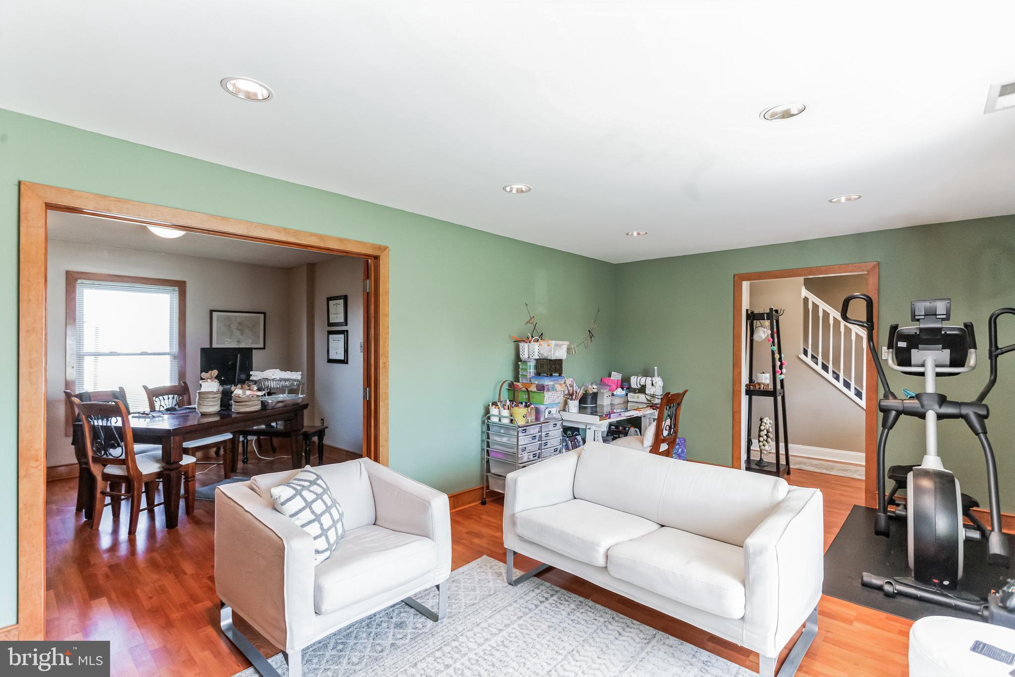 62 Appletree Ln