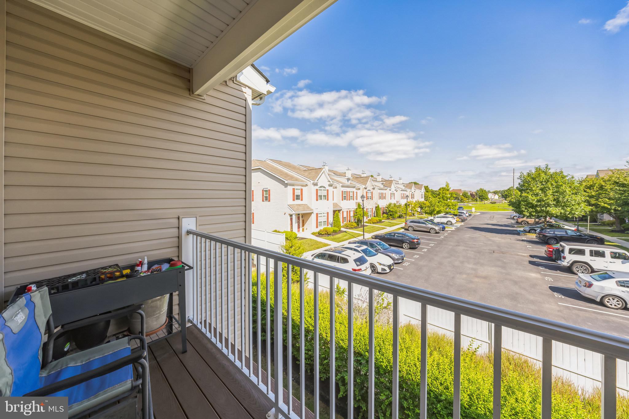 612 van Gogh Ct