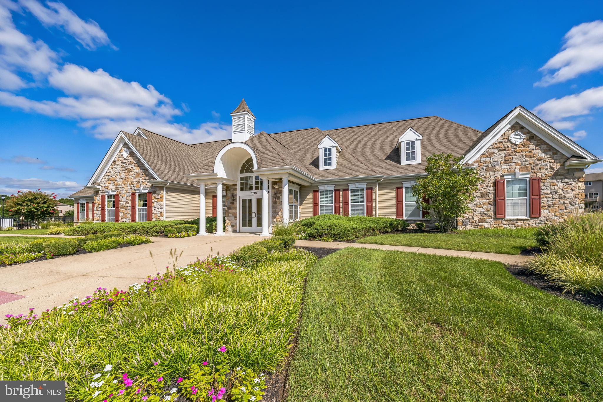 612 van Gogh Ct