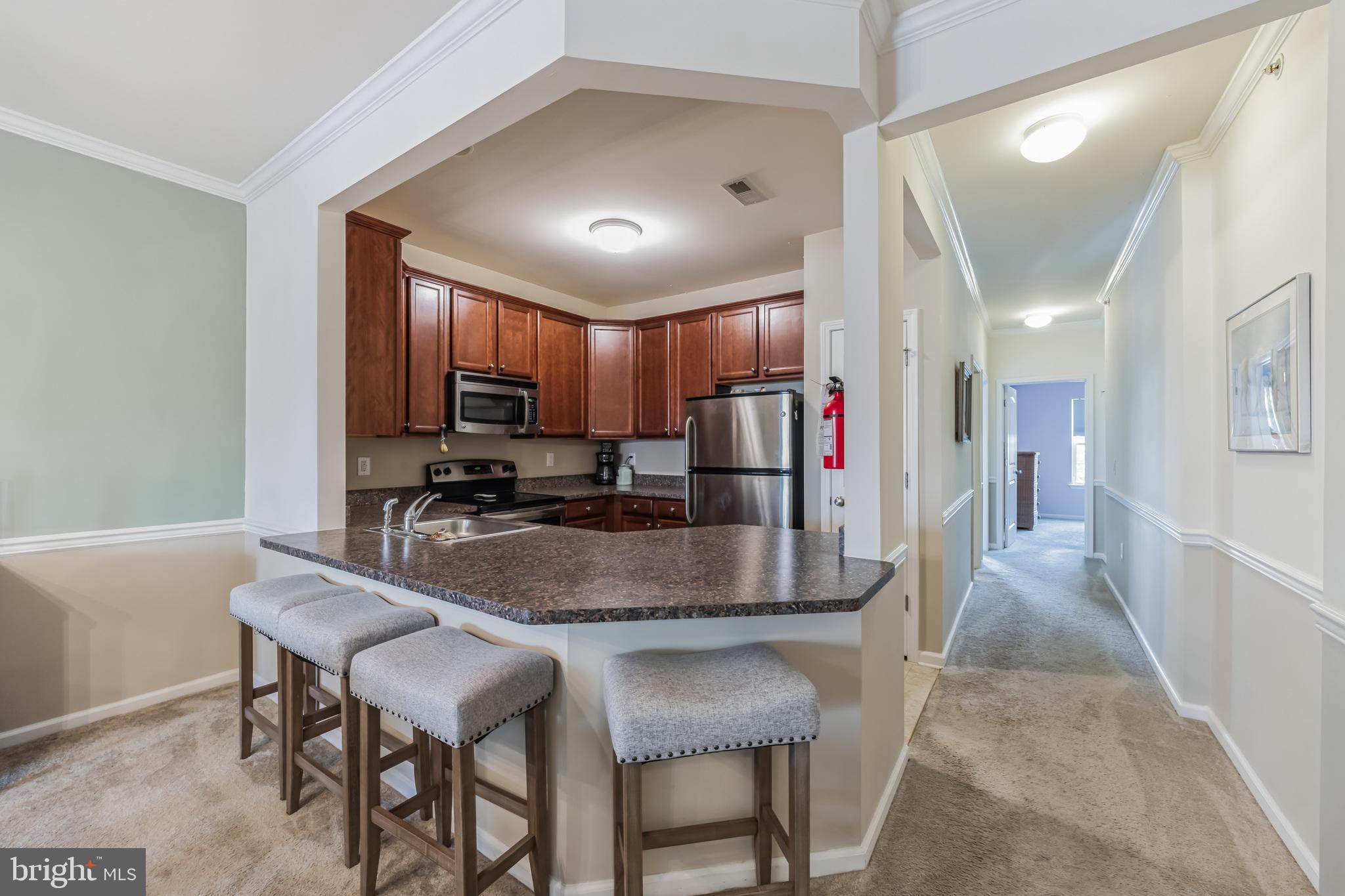 612 van Gogh Ct