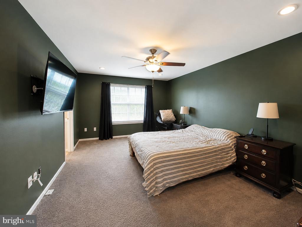 111 ACORN DRIVE