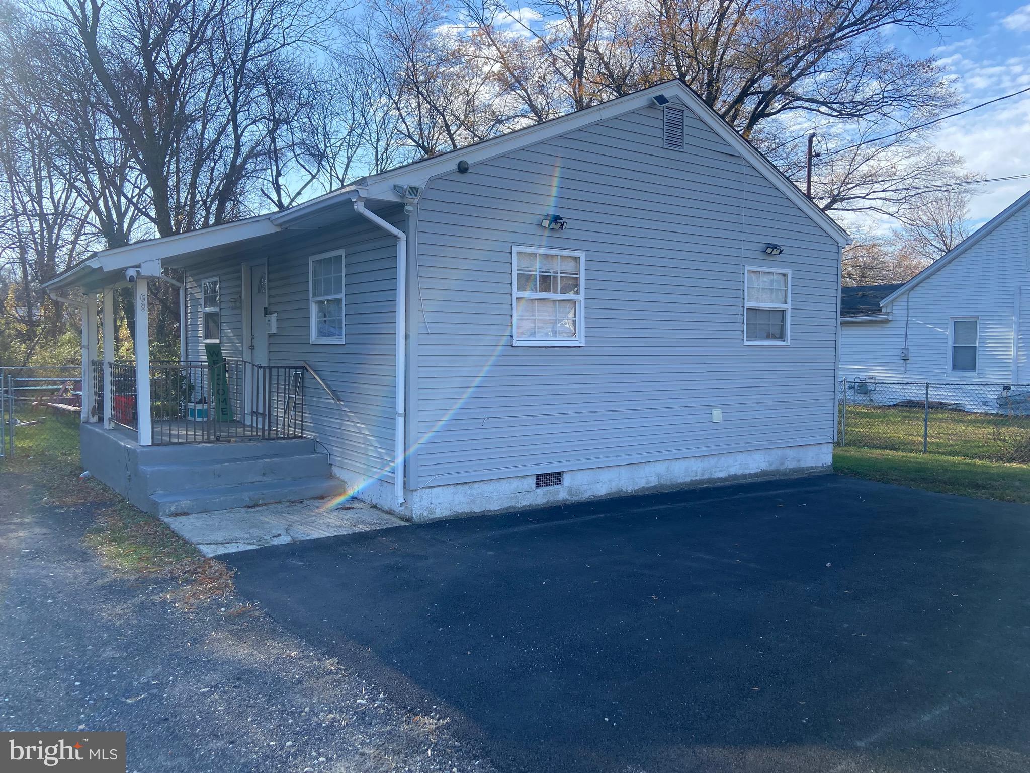 68 Poplar St