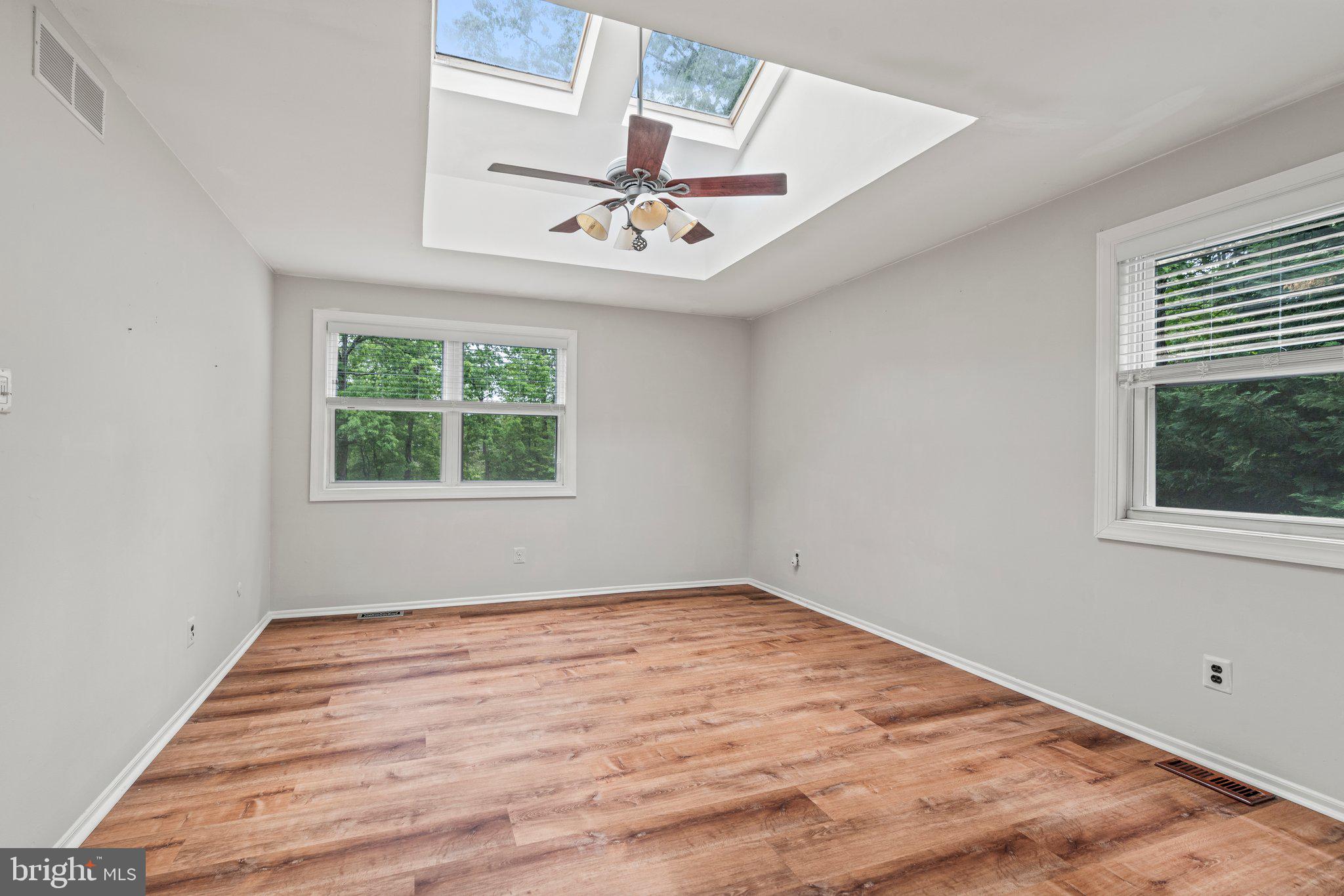 1069 Porchtown Rd