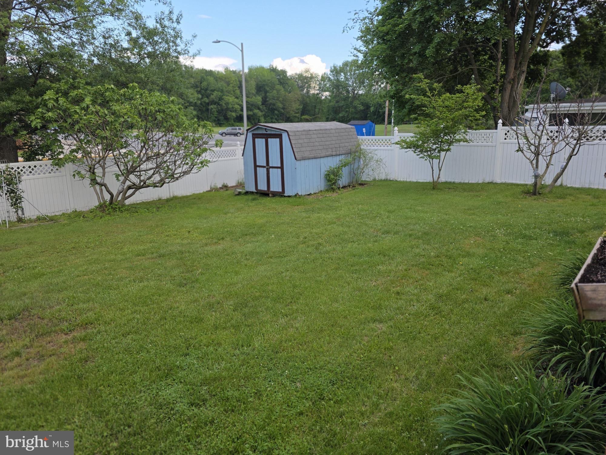 9 JONES AVENUE