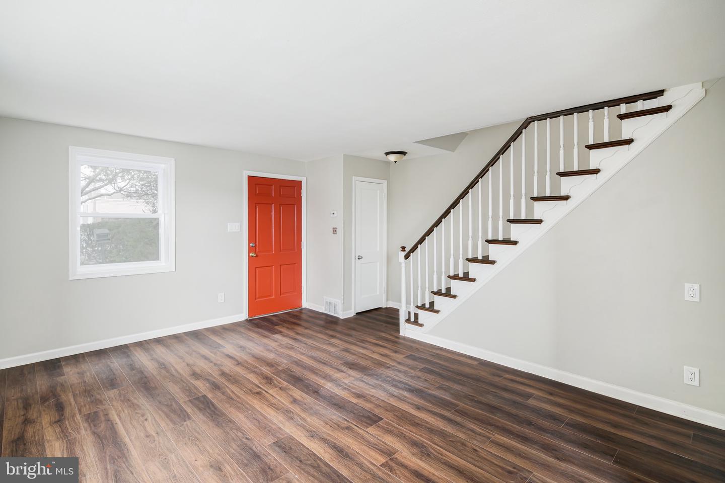 1911 Delmar Dr