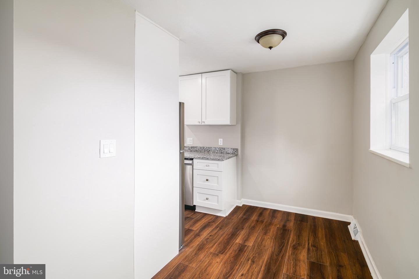 1911 Delmar Dr