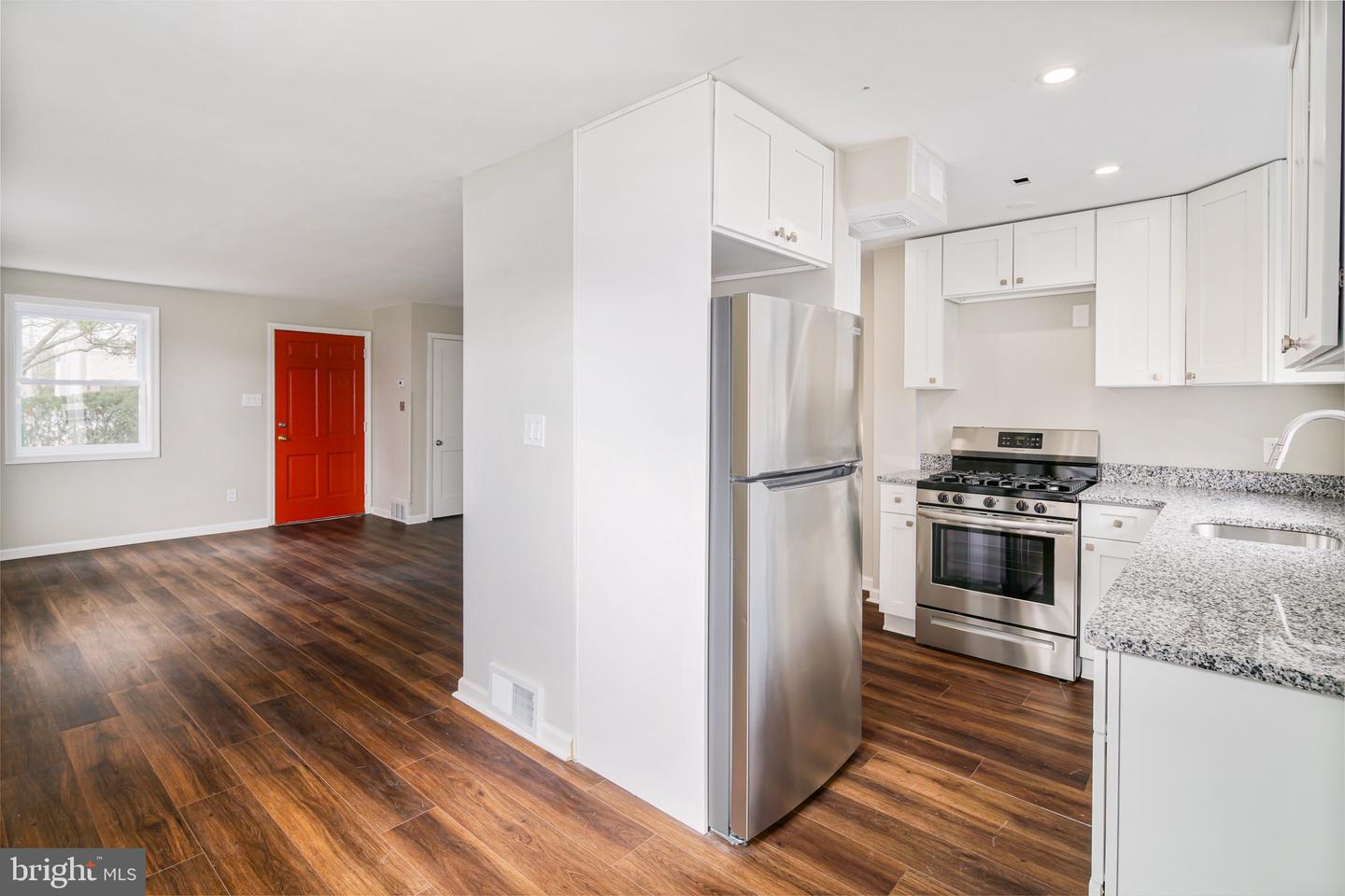 1911 Delmar Dr