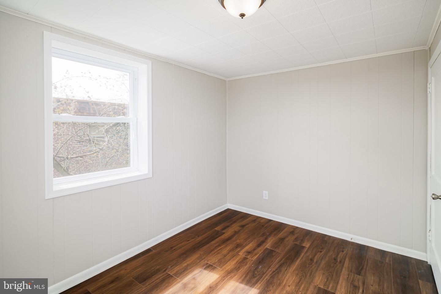 1911 Delmar Dr