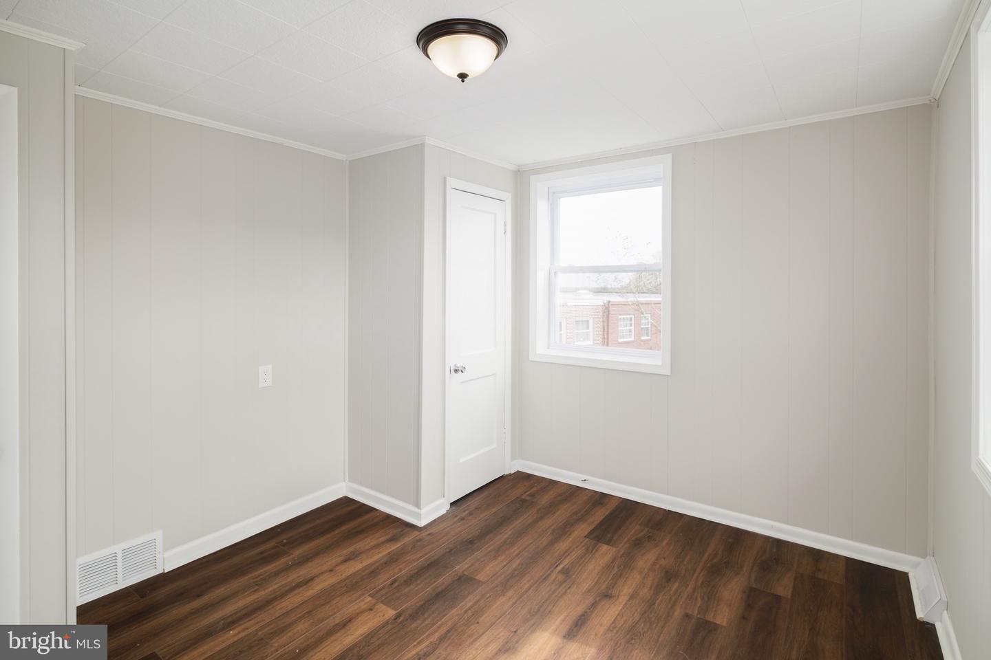 1911 Delmar Dr