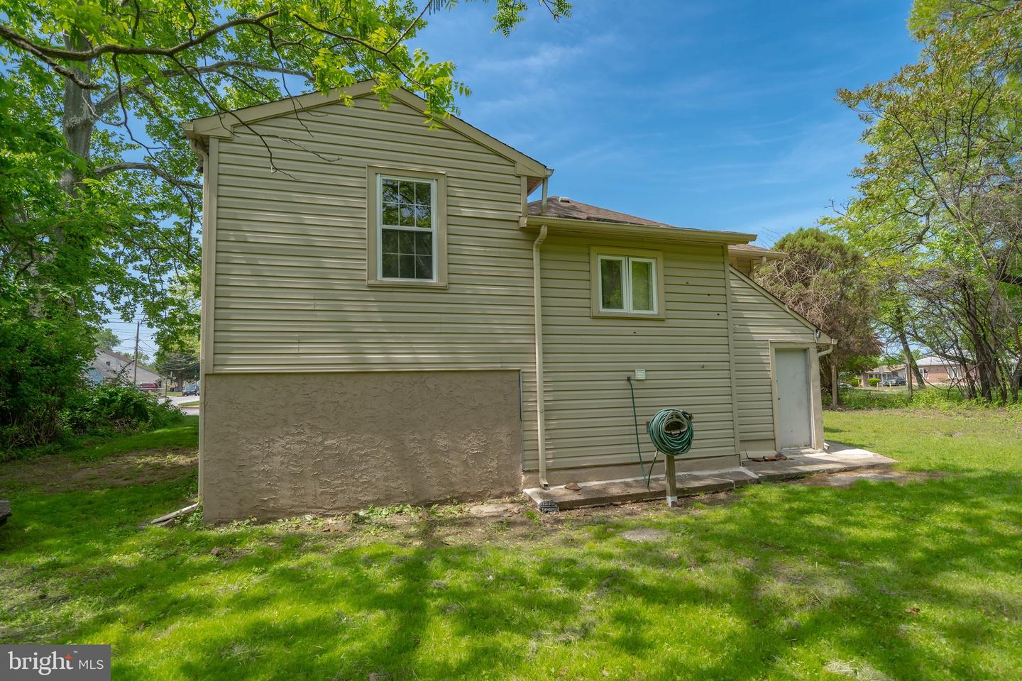 215 4th Ave