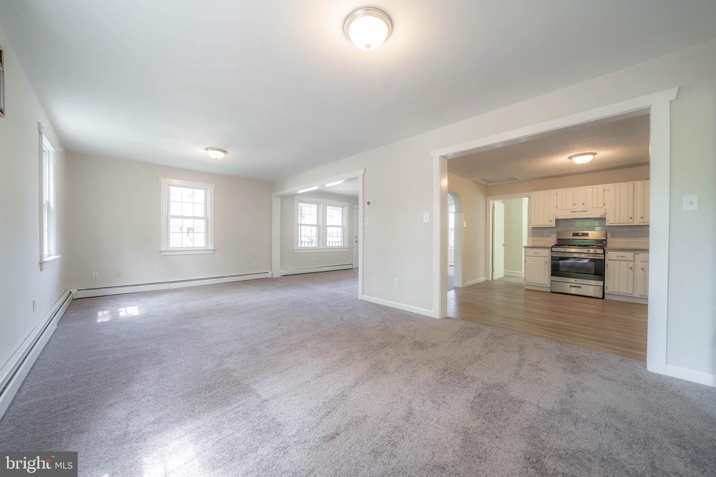 215 4th Ave
