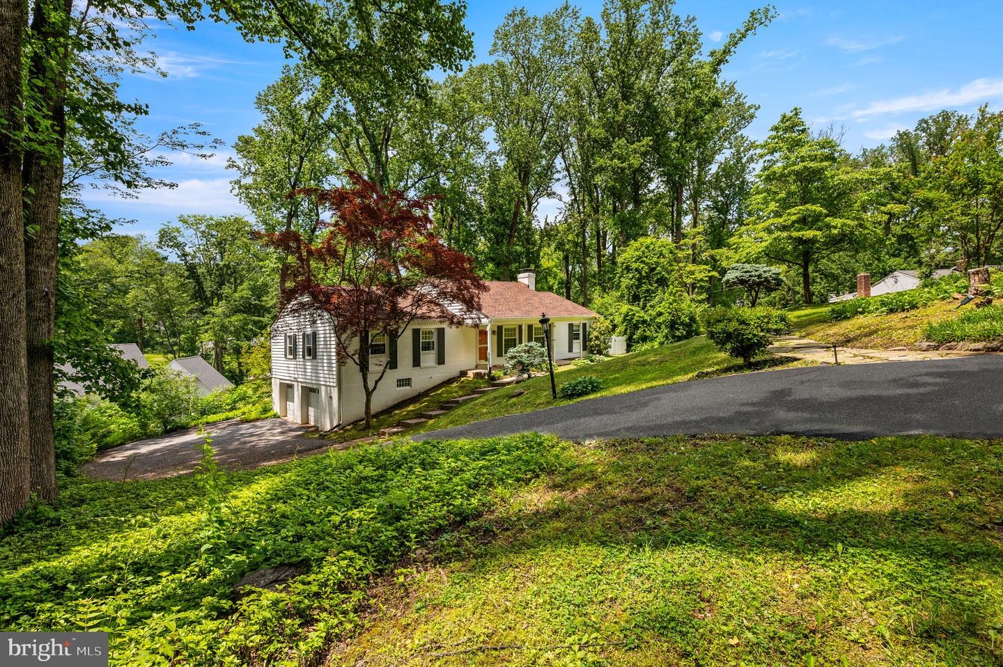 70 Wendy Ln