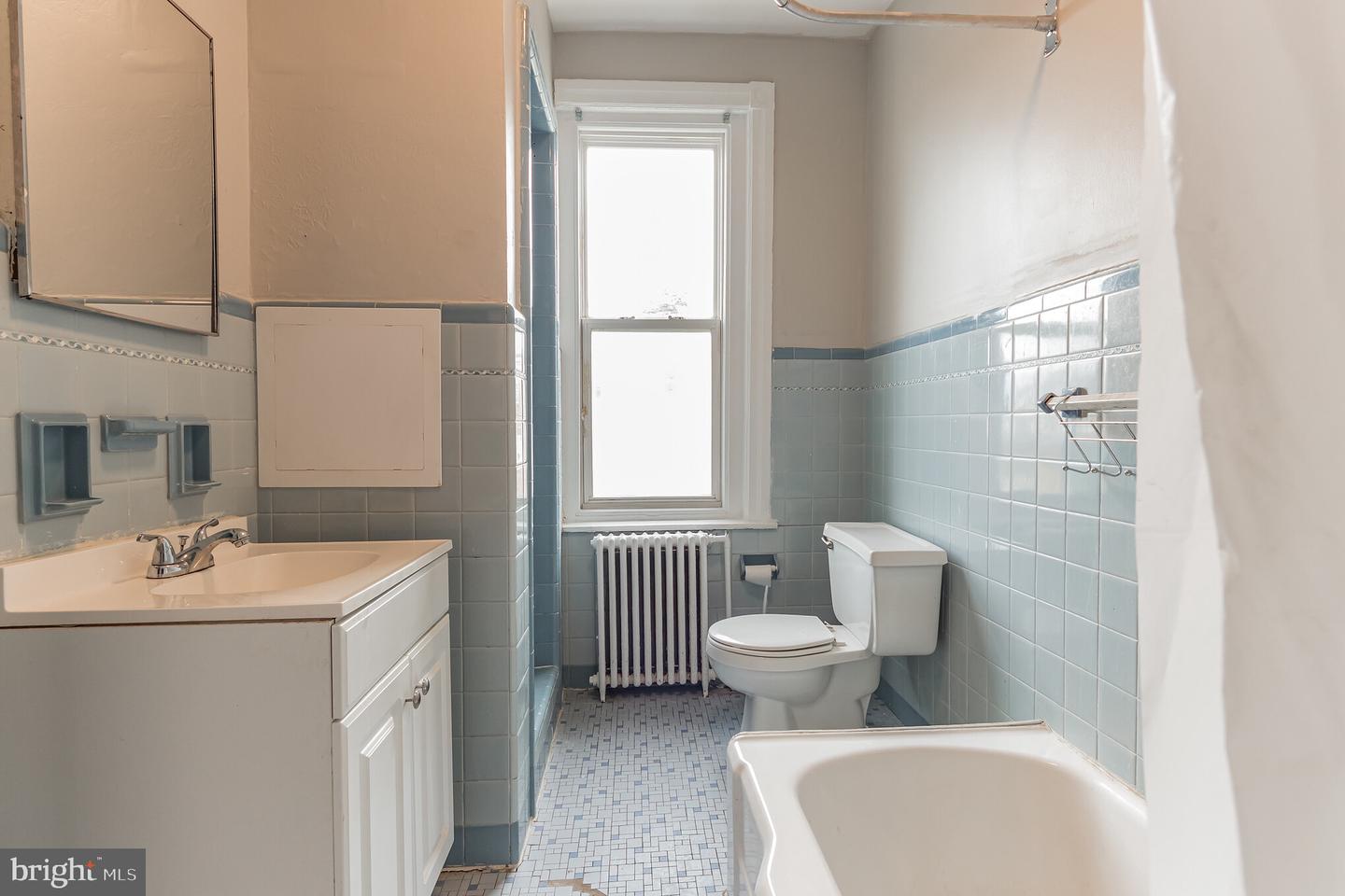 125 W Wood St