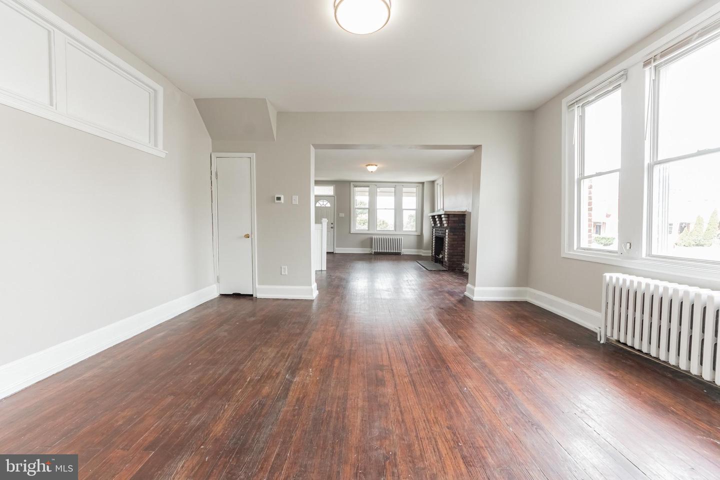 125 W Wood St
