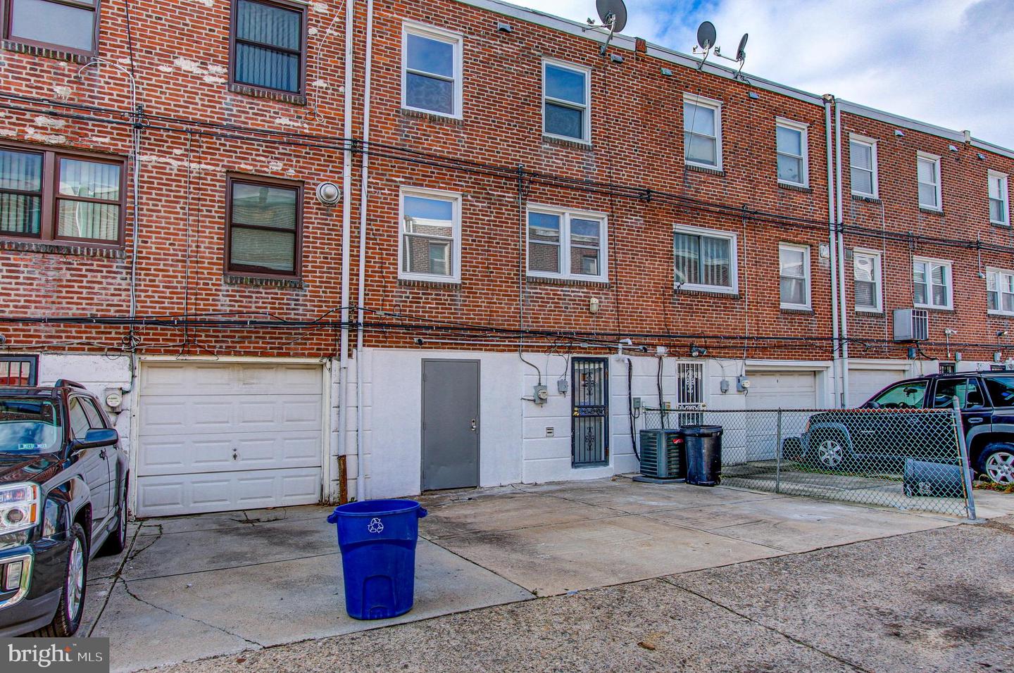 8261 Williams Ave