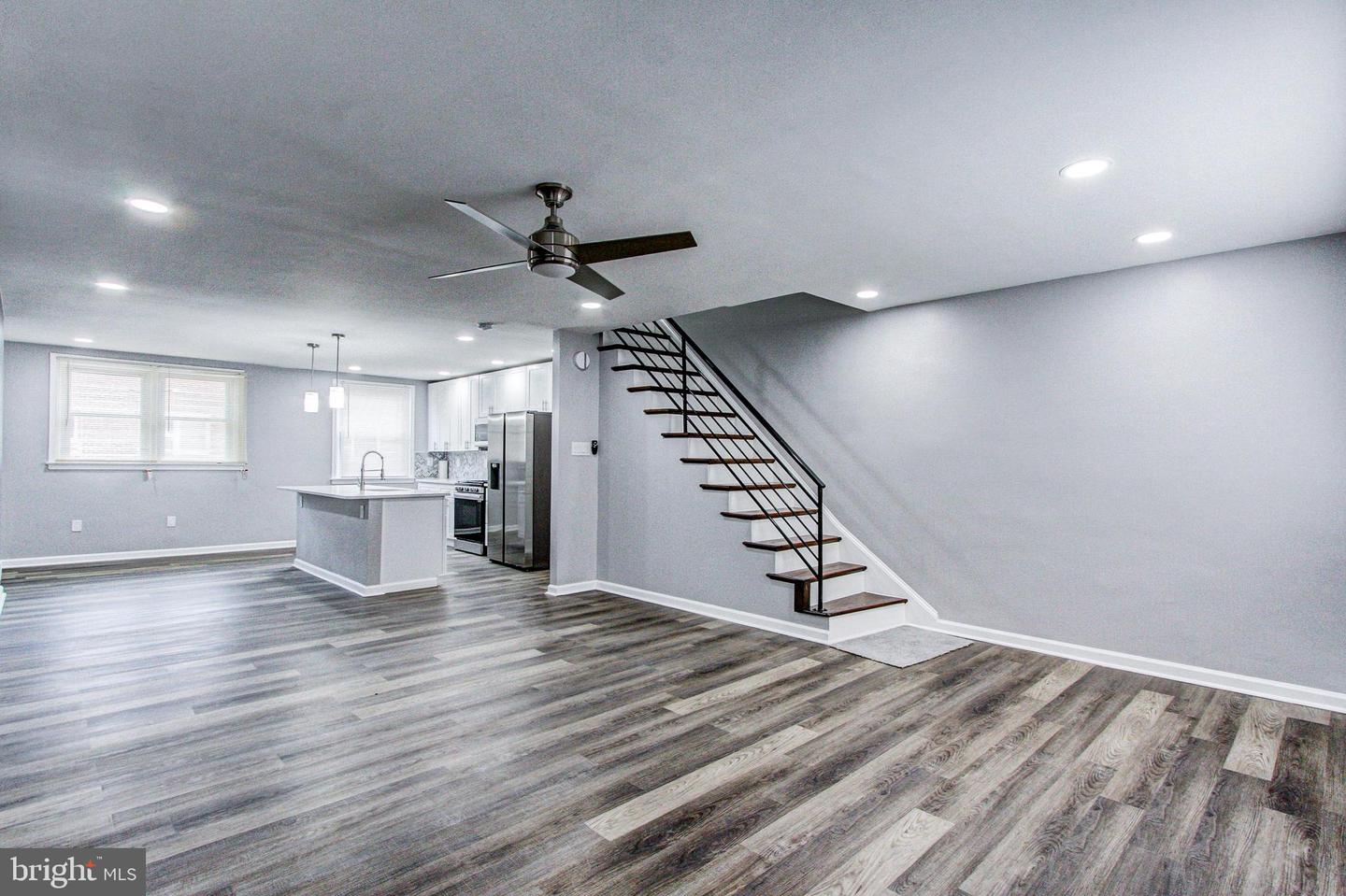 8261 Williams Ave