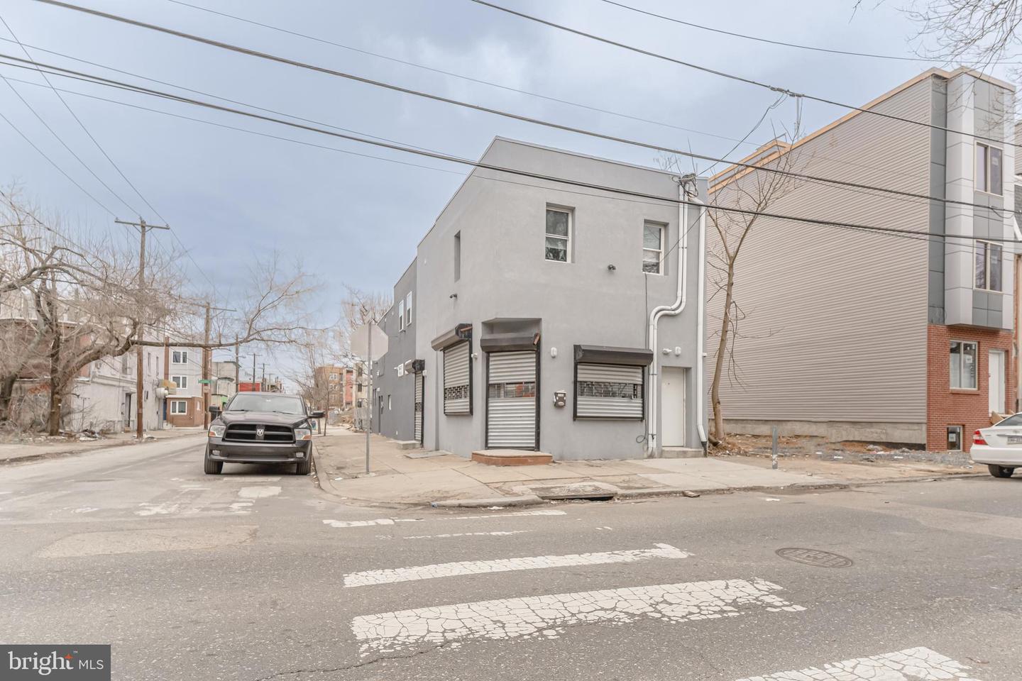 2100 N 7th St