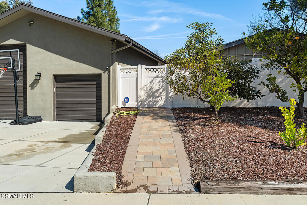 1911 Campbell Avenue