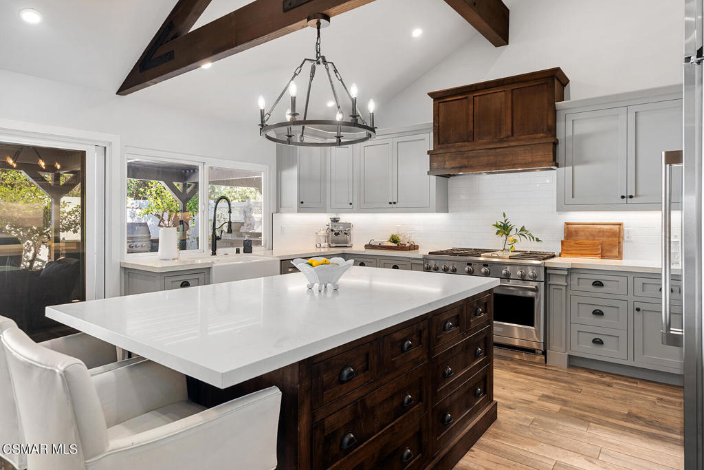 1911 Campbell Avenue