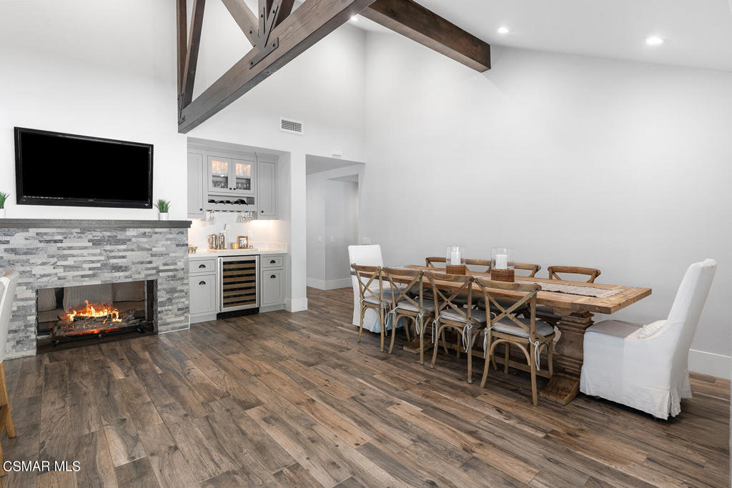 1911 Campbell Avenue