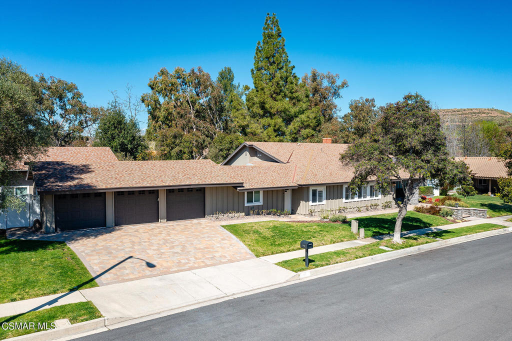 1911 Campbell Avenue