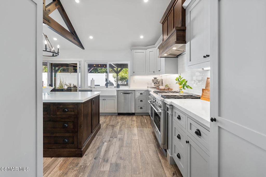 1911 Campbell Avenue