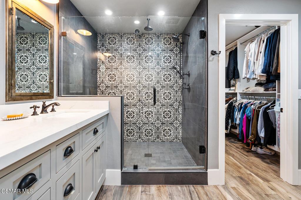 1911 Campbell Avenue