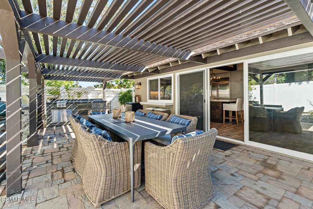 1911 Campbell Avenue