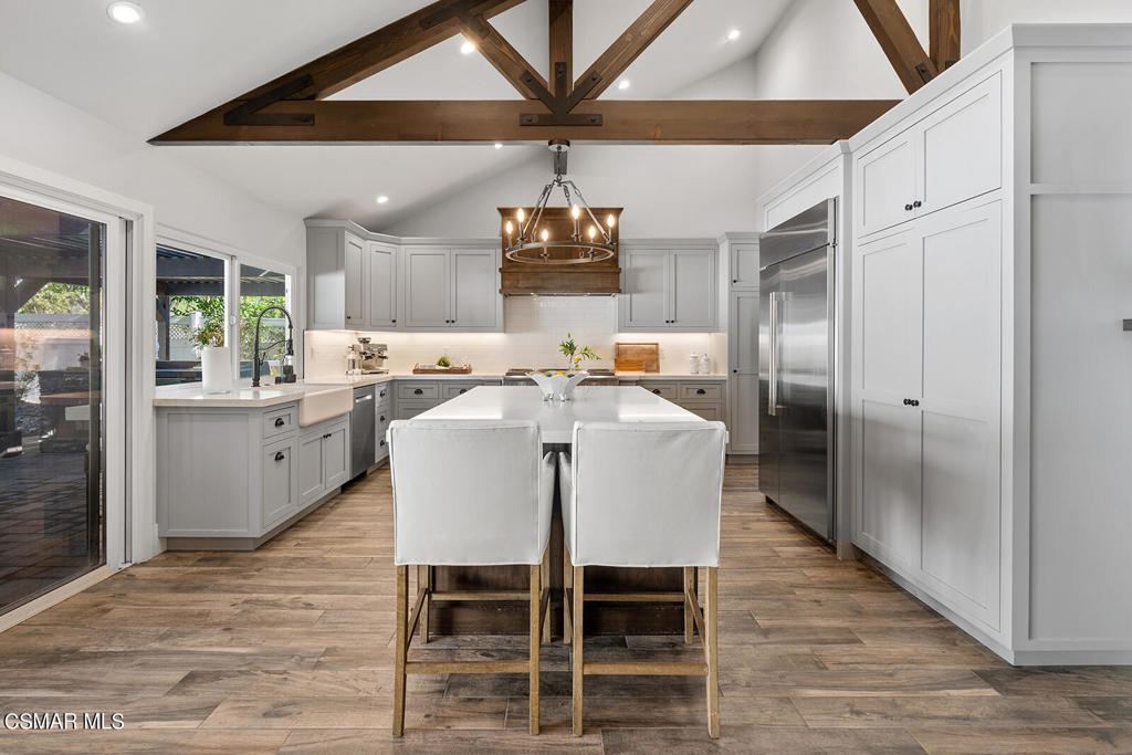 1911 Campbell Avenue