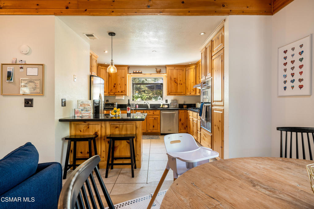 2216 Maplewood Way