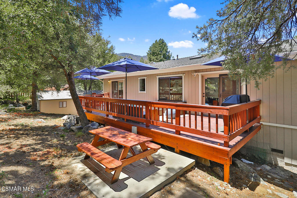 2216 Maplewood Way