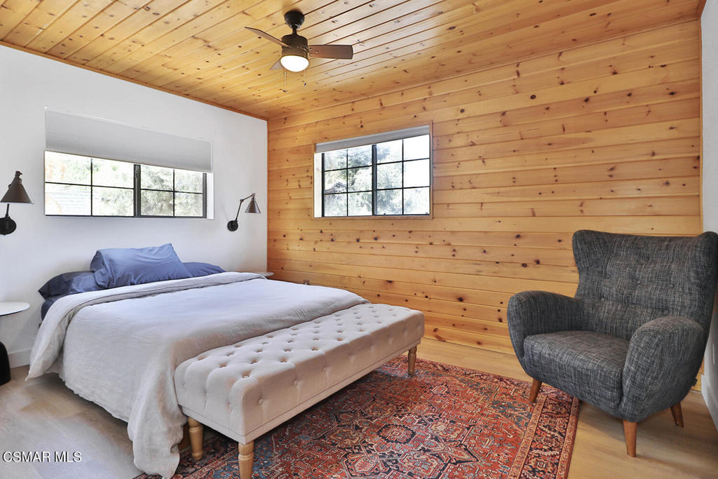 2216 Maplewood Way