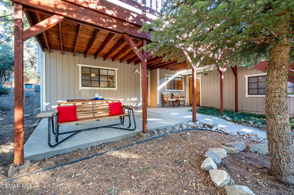 2216 Maplewood Way