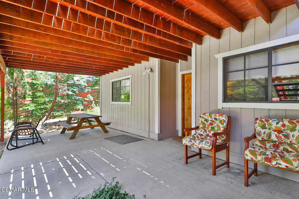 2216 Maplewood Way