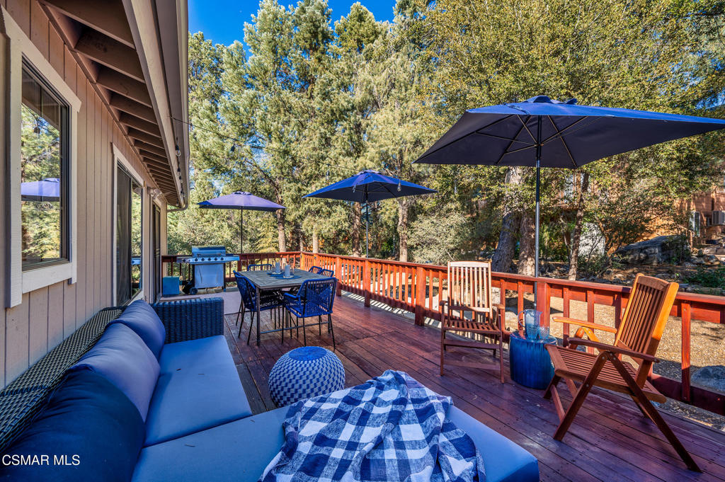 2216 Maplewood Way