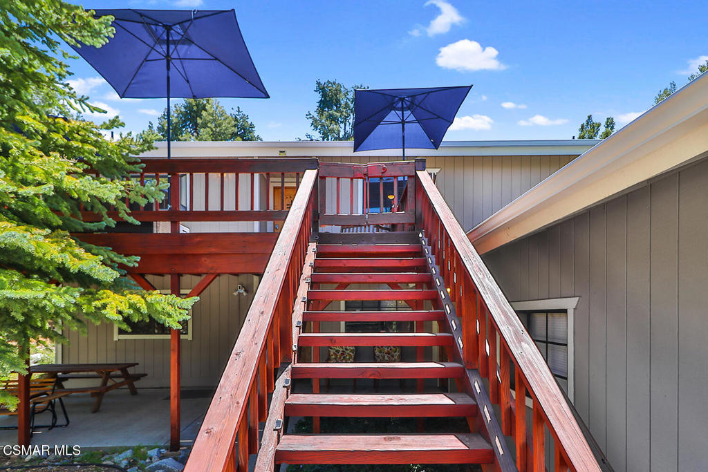 2216 Maplewood Way