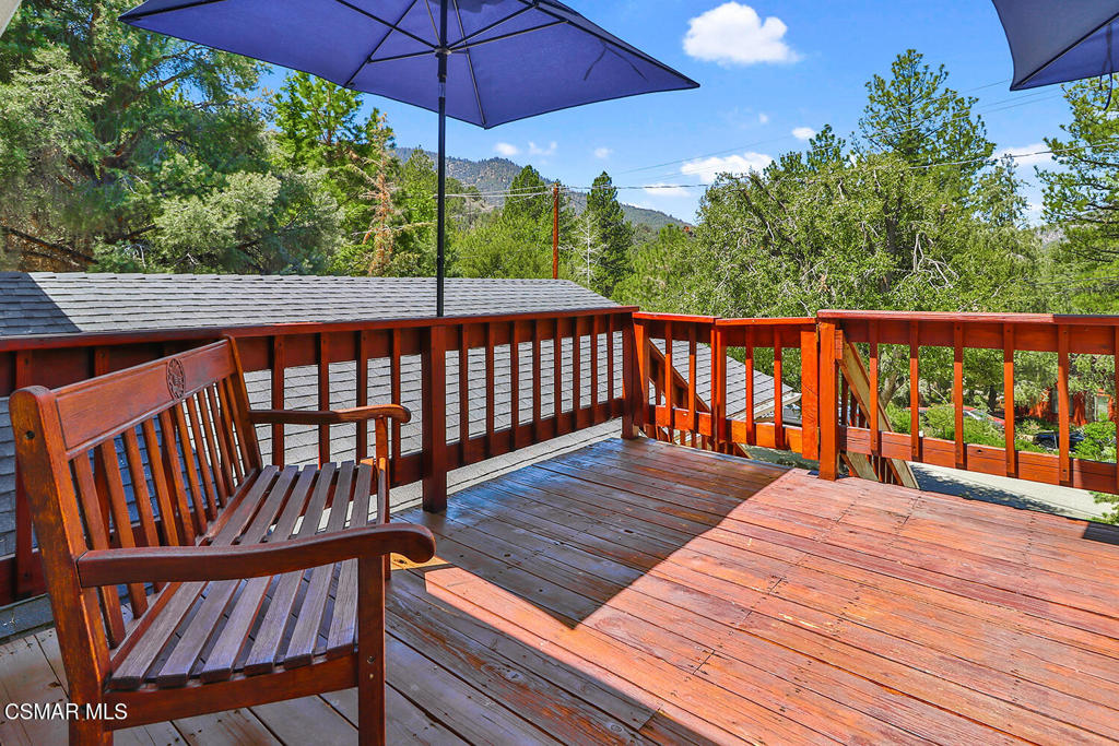 2216 Maplewood Way