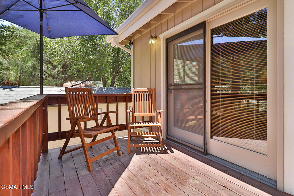 2216 Maplewood Way
