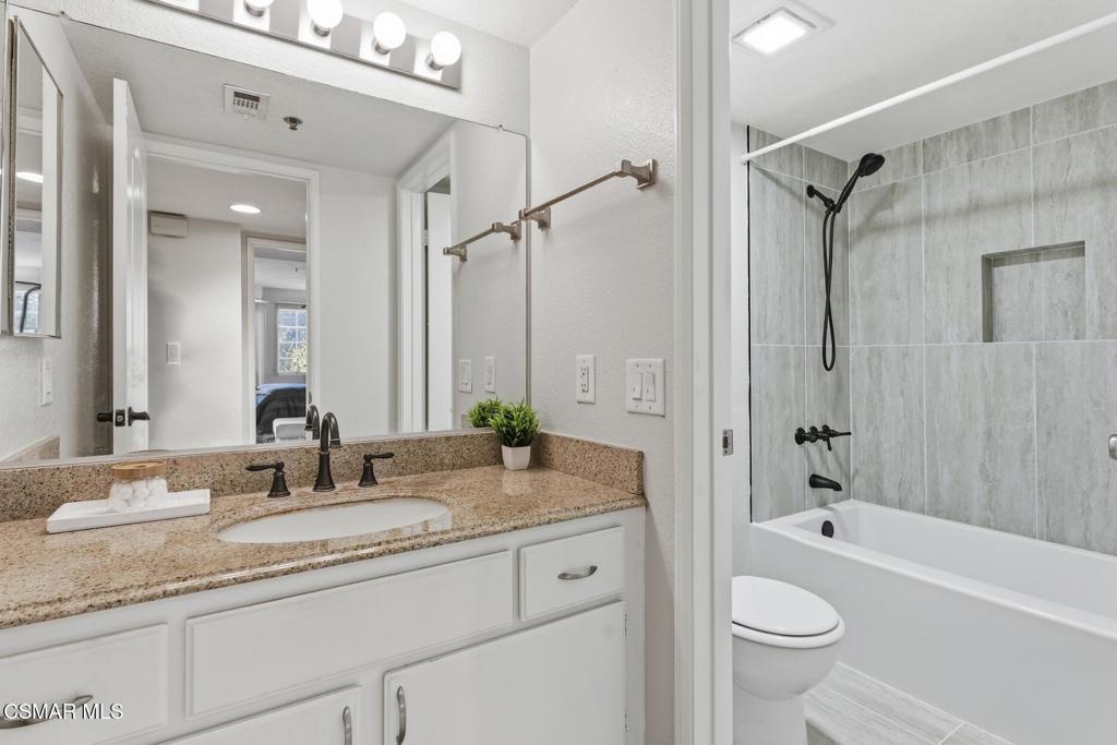 5744 Oak Bend Lane 208