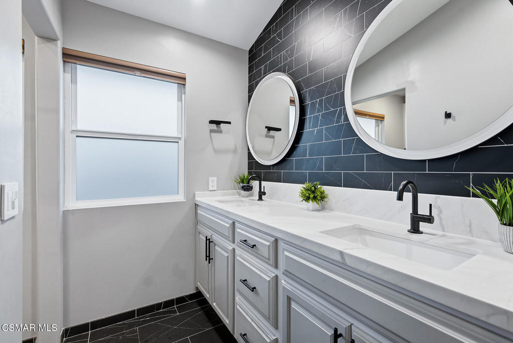 9998 Jamestown Street