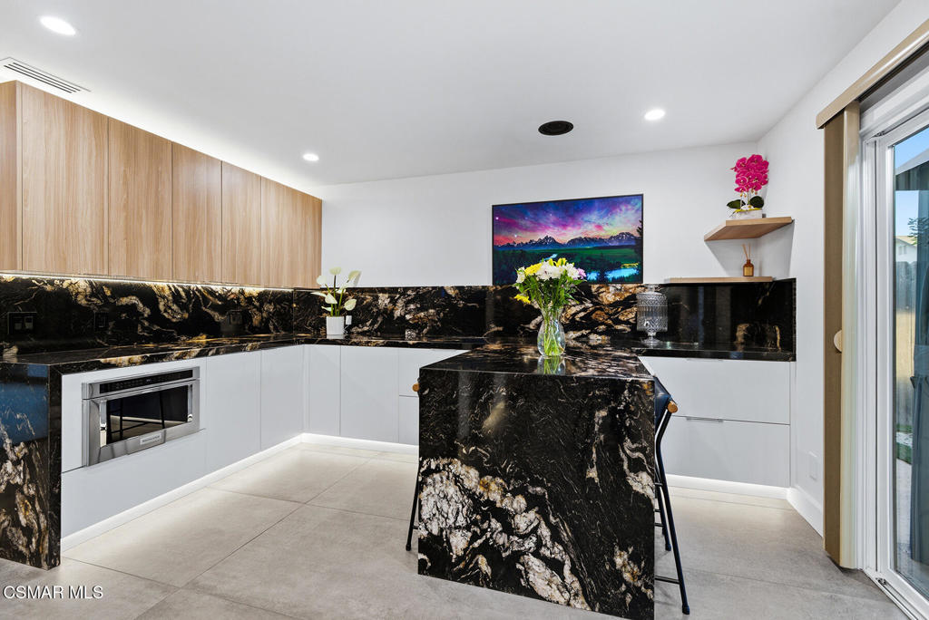 9998 Jamestown Street