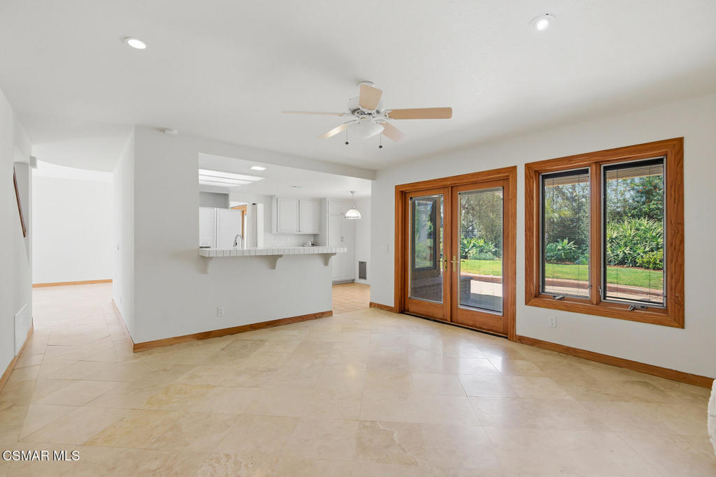 2280 Meadowside Drive