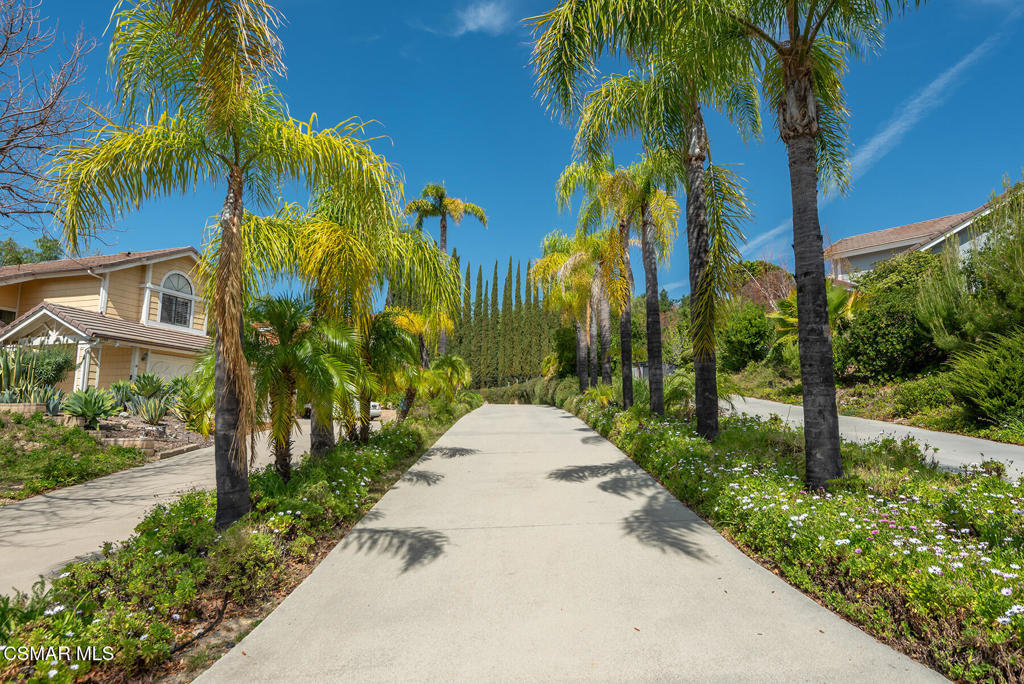 2280 Meadowside Drive