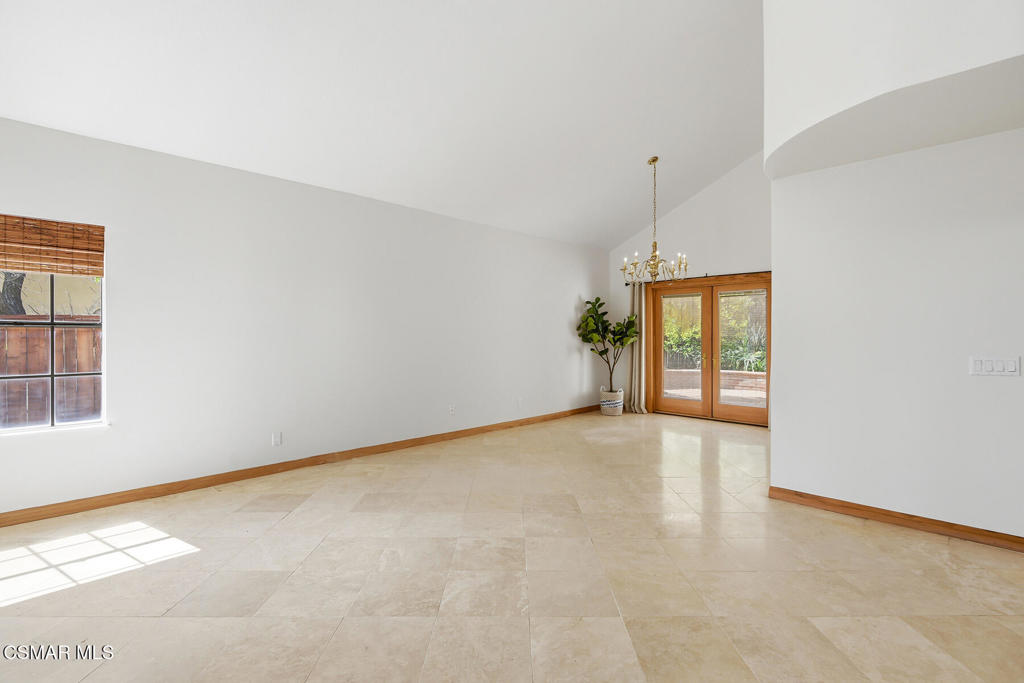 2280 Meadowside Drive