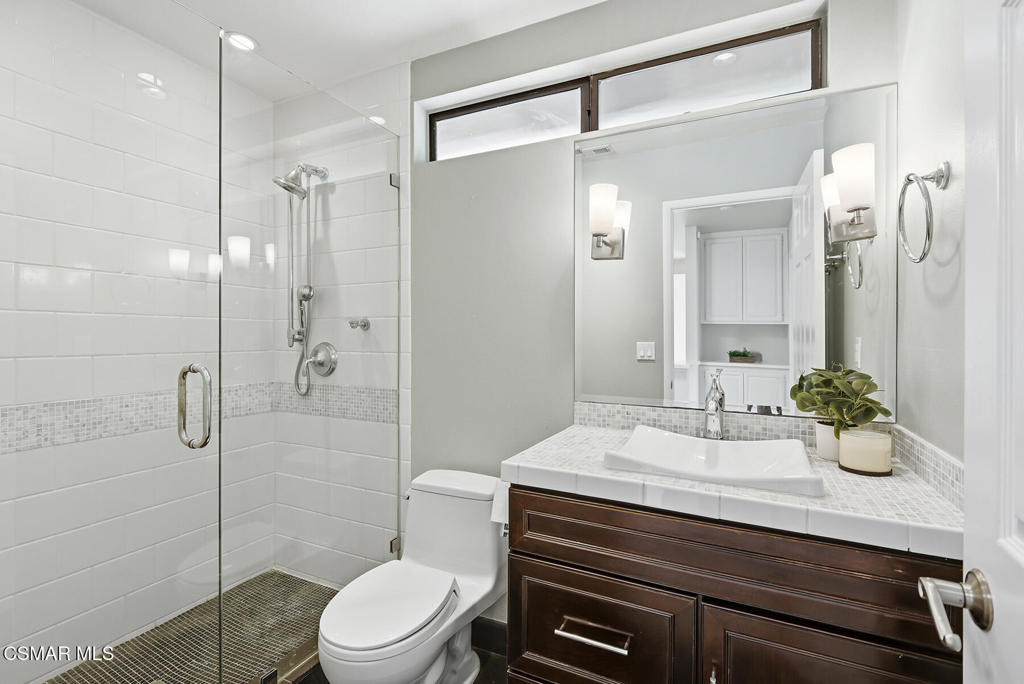 2280 Meadowside Drive