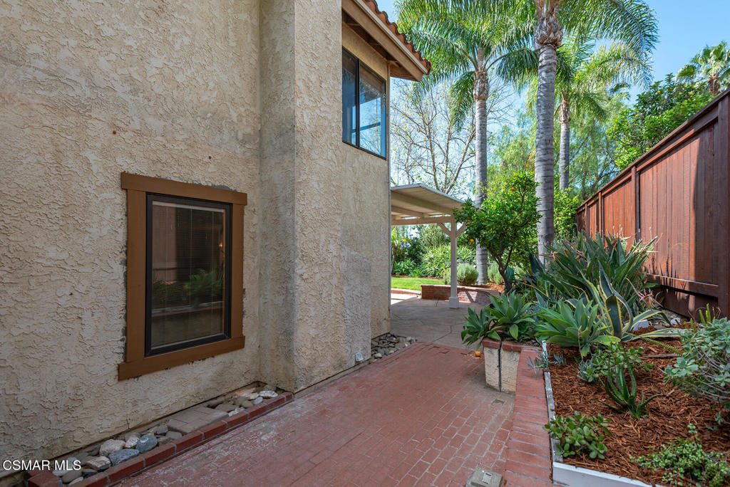 2280 Meadowside Drive