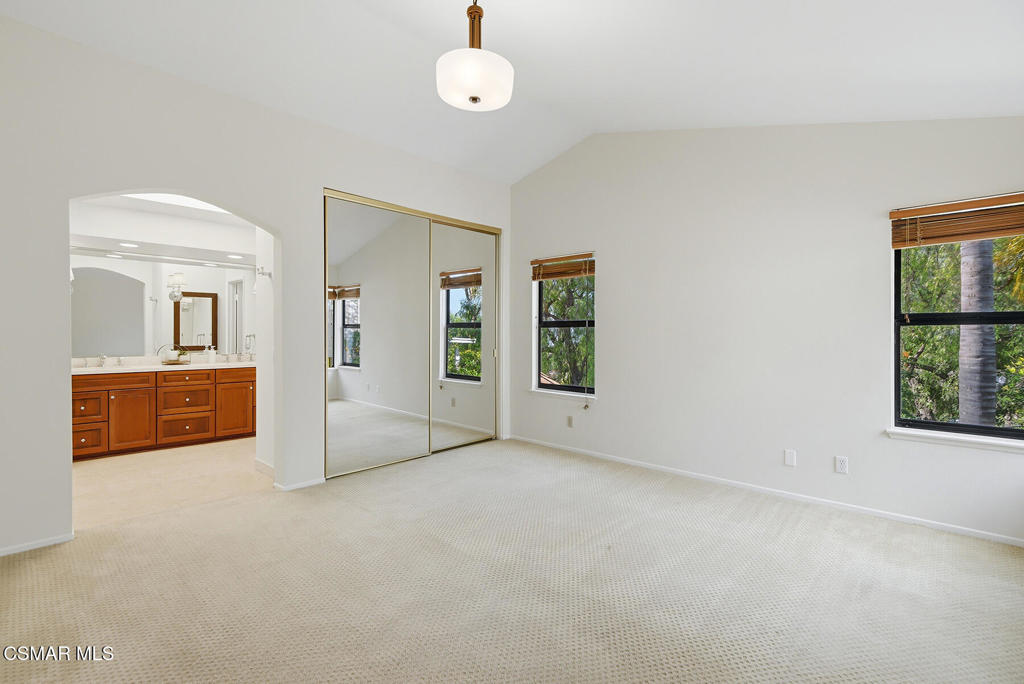 2280 Meadowside Drive